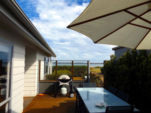 Coorong Waterfront Retreat - Adwords Guide 17