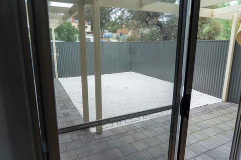 Gawler Townhouse 3 Bedroom - Adwords Guide 11