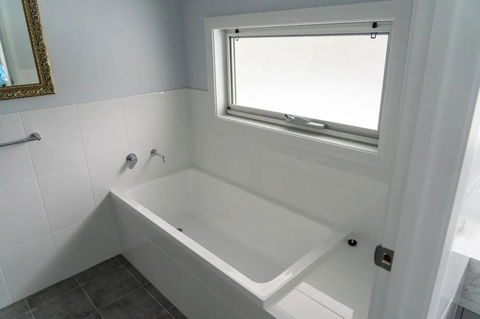 Gawler Townhouse 3 Bedroom - Adwords Guide 7