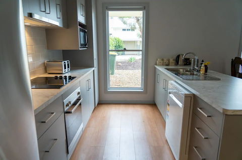 Gawler Townhouse 3 Bedroom - Adwords Guide 1