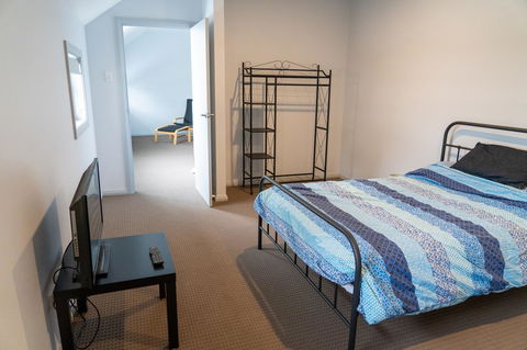 Gawler Townhouse 3 Bedroom - Adwords Guide 28