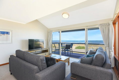Franklin Beachfront Apartments - Adwords Guide 3