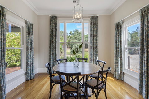 Grandview Homes Accommodation - The Adelaide - Adwords Guide 7