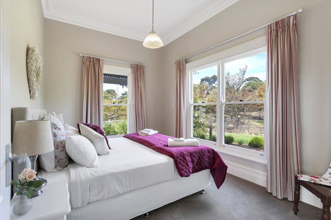 Grandview Homes Accommodation - The Adelaide - Adwords Guide 12