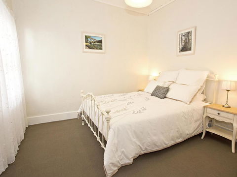 Queen's Cottage Barossa Valley - Adwords Guide 19