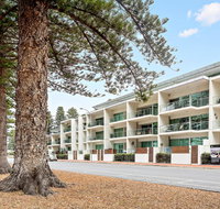 Breeze Beachfront Apartments - Adwords Guide