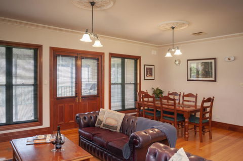 Lindsay House Homestead - Adwords Guide 7
