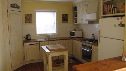 Gainsborough Cottage - Adwords Guide 10