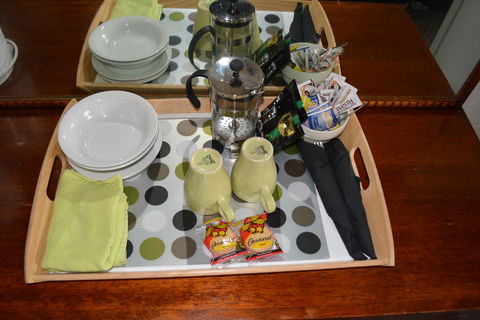 The Apple Inn - Adwords Guide 8