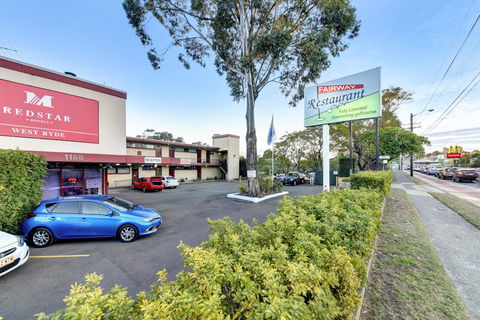 Red Star Hotel West Ryde - Adwords Guide 15