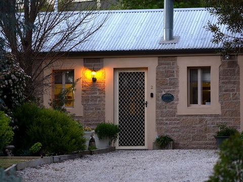 Riesling Trail & Clare Valley Cottages - Adwords Guide 4