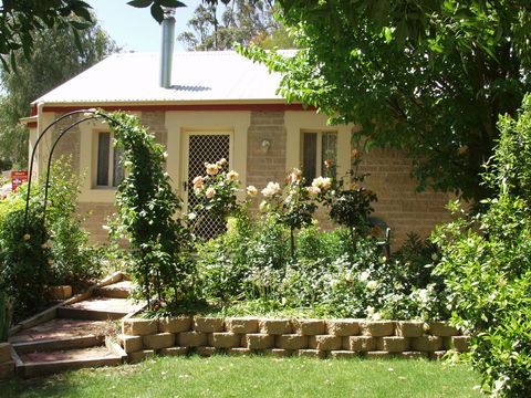 Riesling Trail & Clare Valley Cottages - Adwords Guide 3