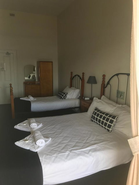 Grosvenor Hotel - Adwords Guide 9