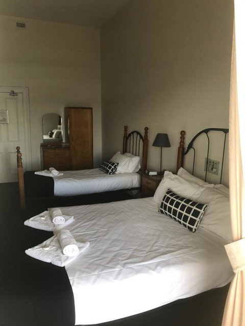Grosvenor Hotel - Adwords Guide 1