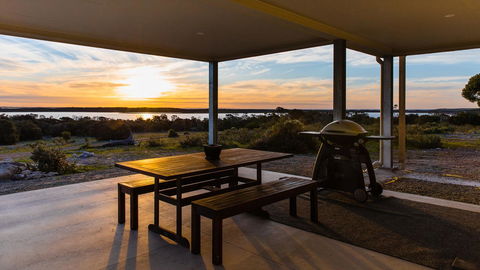 Southern Ocean Lookout - Adwords Guide 12