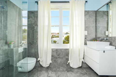 Salomon Sea Haus - Sellicks Beach - Adwords Guide 3