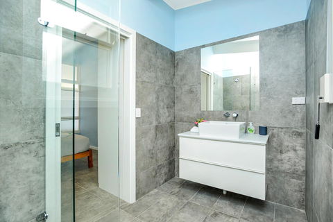 Salomon Sea Haus - Sellicks Beach - Adwords Guide 10