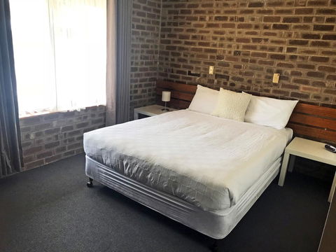 Lake Albert Motel - Adwords Guide 30