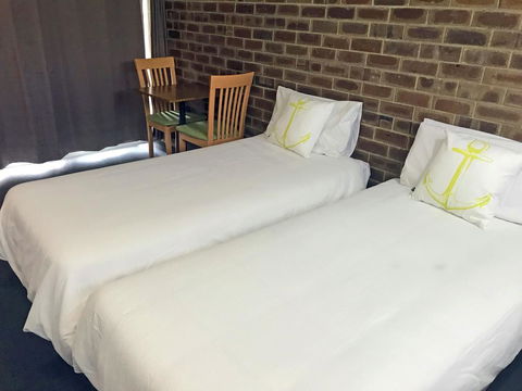 Lake Albert Motel - Adwords Guide 41
