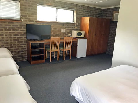 Lake Albert Motel - Adwords Guide 43