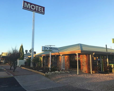 Lake Albert Motel - Adwords Guide 12