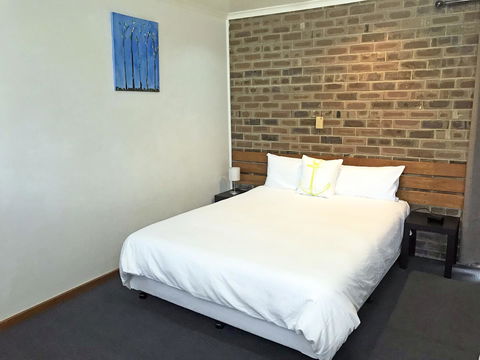 Lake Albert Motel - Adwords Guide 42