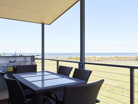 NRMA Victor Harbor Beachfront Holiday Park - Adwords Guide 35