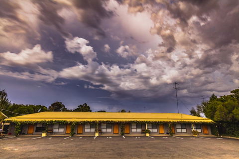 Country Roads Motor Inn Naracoorte - Adwords Guide 40