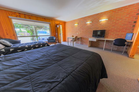 Country Roads Motor Inn Naracoorte - Adwords Guide 35