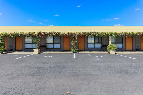 Country Roads Motor Inn Naracoorte - Adwords Guide 29