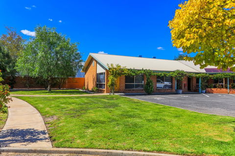 Country Roads Motor Inn Naracoorte - Adwords Guide 13