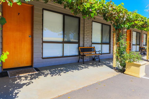Country Roads Motor Inn Naracoorte - Adwords Guide 24