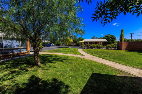 Country Roads Motor Inn Naracoorte - Adwords Guide 39