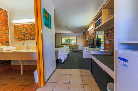 Country Roads Motor Inn Naracoorte - Adwords Guide 12