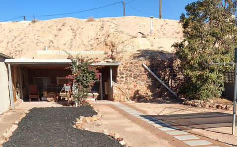 Desert Gum Retreat Gough St - Adwords Guide 7