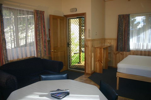 Millicent Hillview Caravan Park - Adwords Guide 25