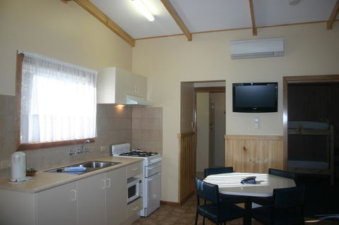 Millicent Hillview Caravan Park - Adwords Guide 35