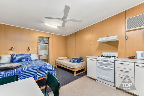 Millicent Hillview Caravan Park - Adwords Guide 11