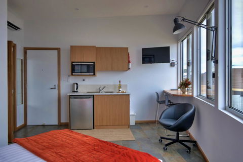 Cloudscape Apartment No 2 - Adwords Guide 7