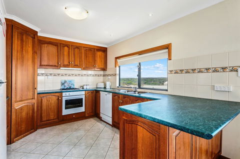 Rocks Retreat House With Sea Views - Adwords Guide 10