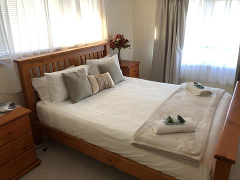 Rocks Retreat House With Sea Views - Adwords Guide 2