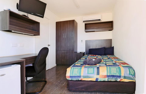 Capricorn Village - Adwords Guide 22