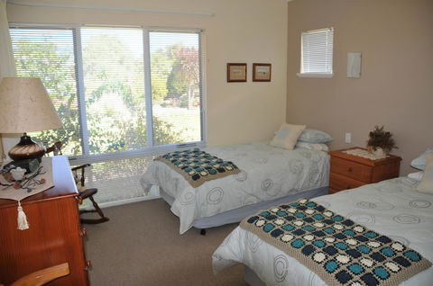 Glenelg On King Bed & Breakfast - Adwords Guide 27