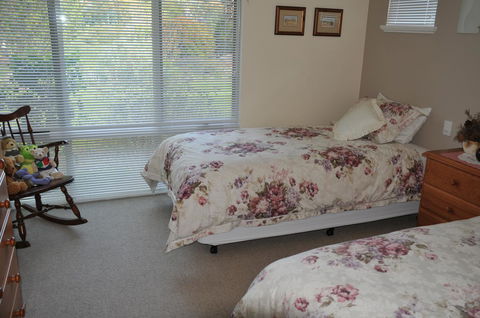 Glenelg On King Bed & Breakfast - Adwords Guide 28