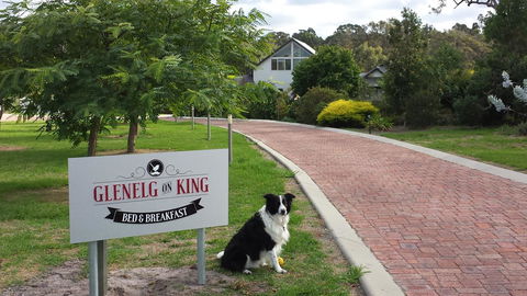 Glenelg On King Bed & Breakfast - Adwords Guide 12