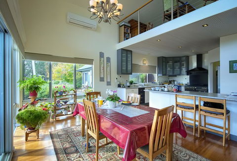 Glenelg On King Bed & Breakfast - Adwords Guide 8