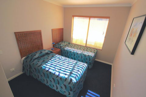 Bunbury Apartment Motel - Adwords Guide 14