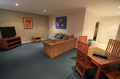 Bunbury Apartment Motel - Adwords Guide 11