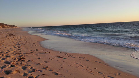 Alkimos Beach Cottage - Adwords Guide 6