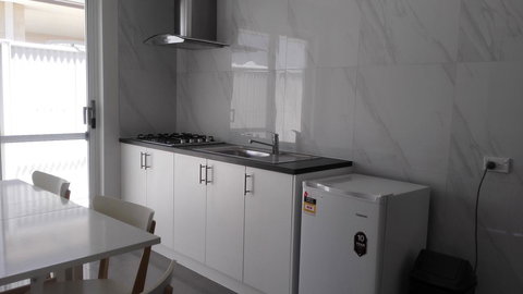 Alkimos Beach Cottage - Adwords Guide 0